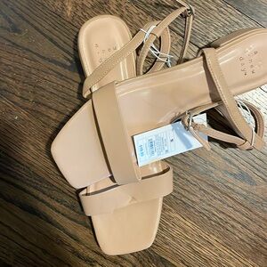 Nude 1 in Block Heel